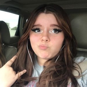 Meet your Posher, Ana